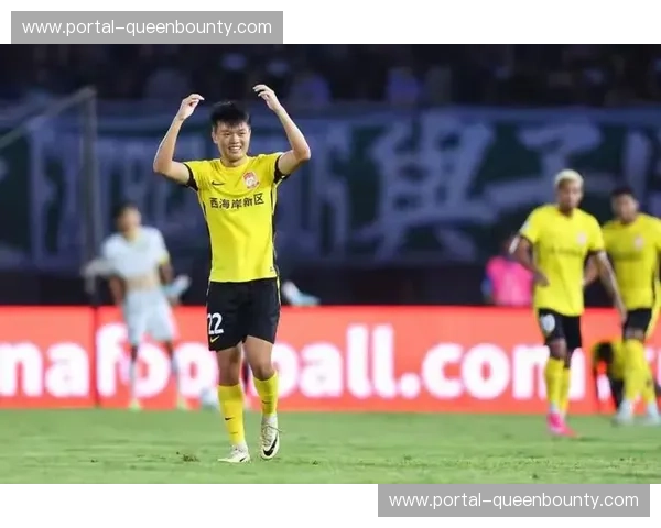 杨希右后卫老龄化解决方案 海港长期建队逻辑 杨希右后卫老龄化解决方案 海港长期建队逻辑